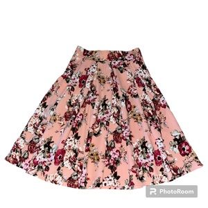 Haute Monde size small skater skirt floral print